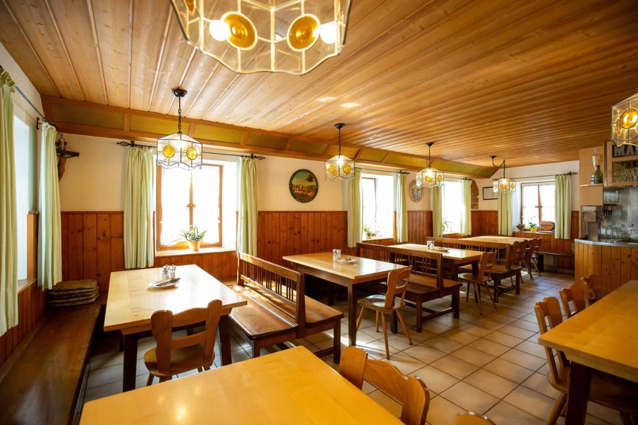 Gasthaus Und Hotel Goettler Josef Rumeltshausen Exterior photo